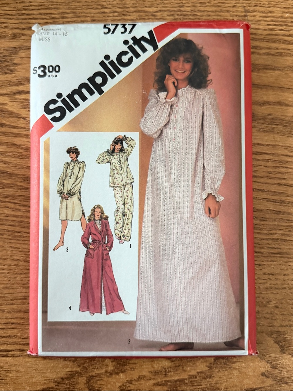 Simplicity Pattern Nightgown Robe Pajamas 5737 Size Medium 14-16 Miss Uncut FF